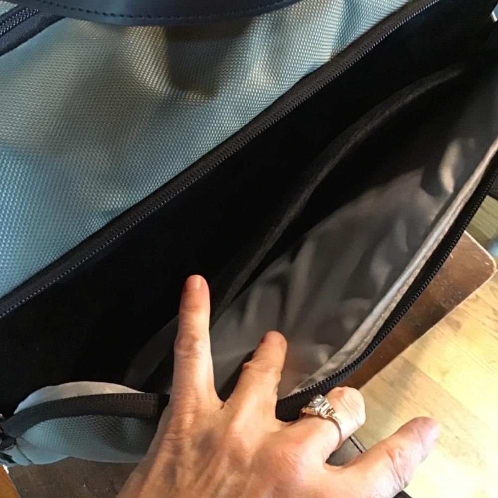 Solgaard Travel Tote - Picture 5 of 7